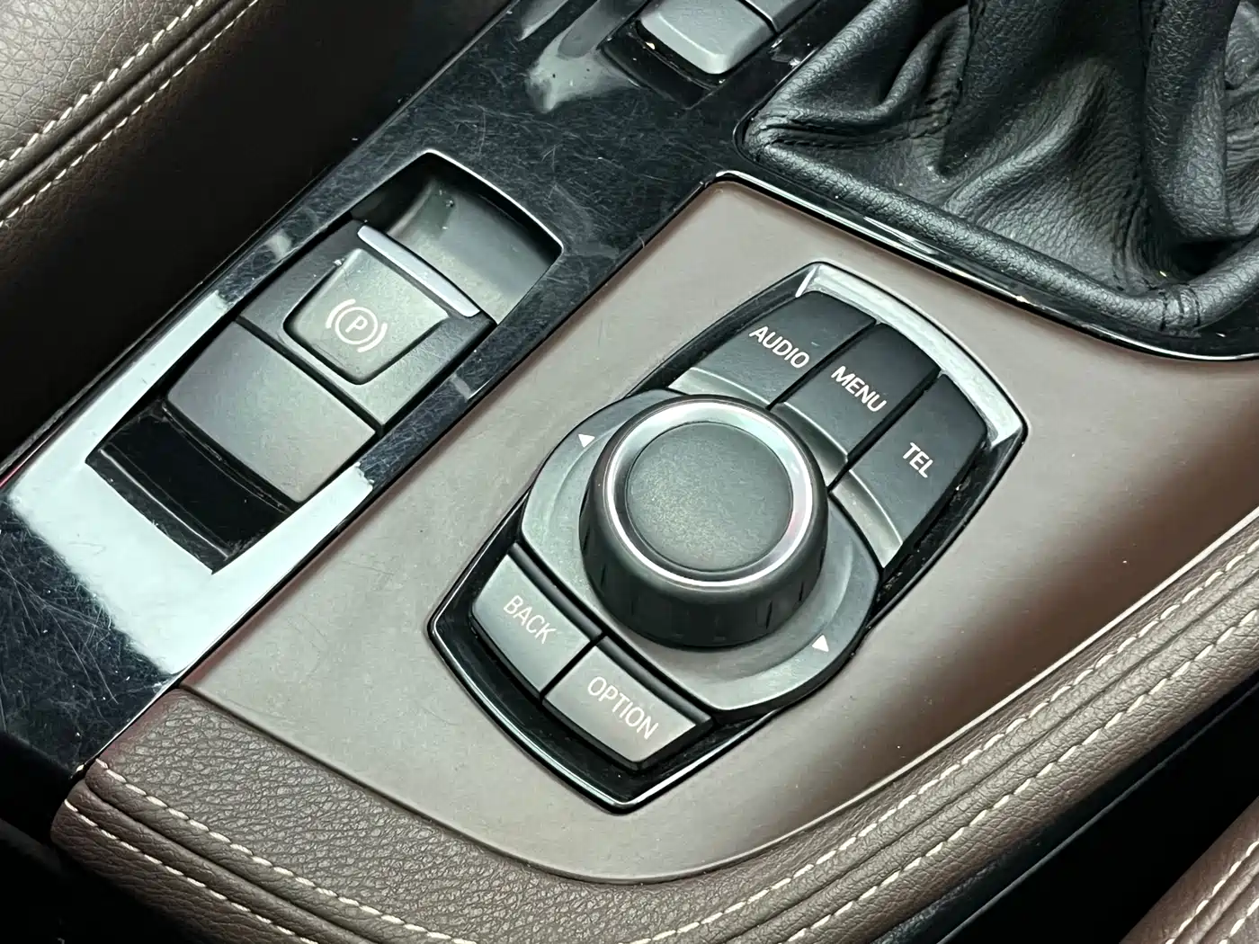 BMW X1 2018 sDrive18Li Premium Model фото 25