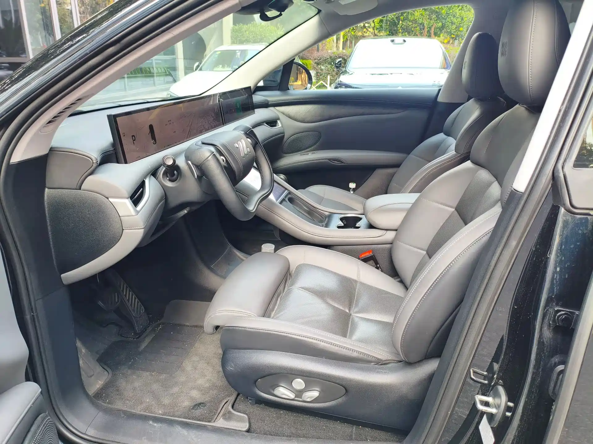Photo 5 - IM Motors IM LS6
