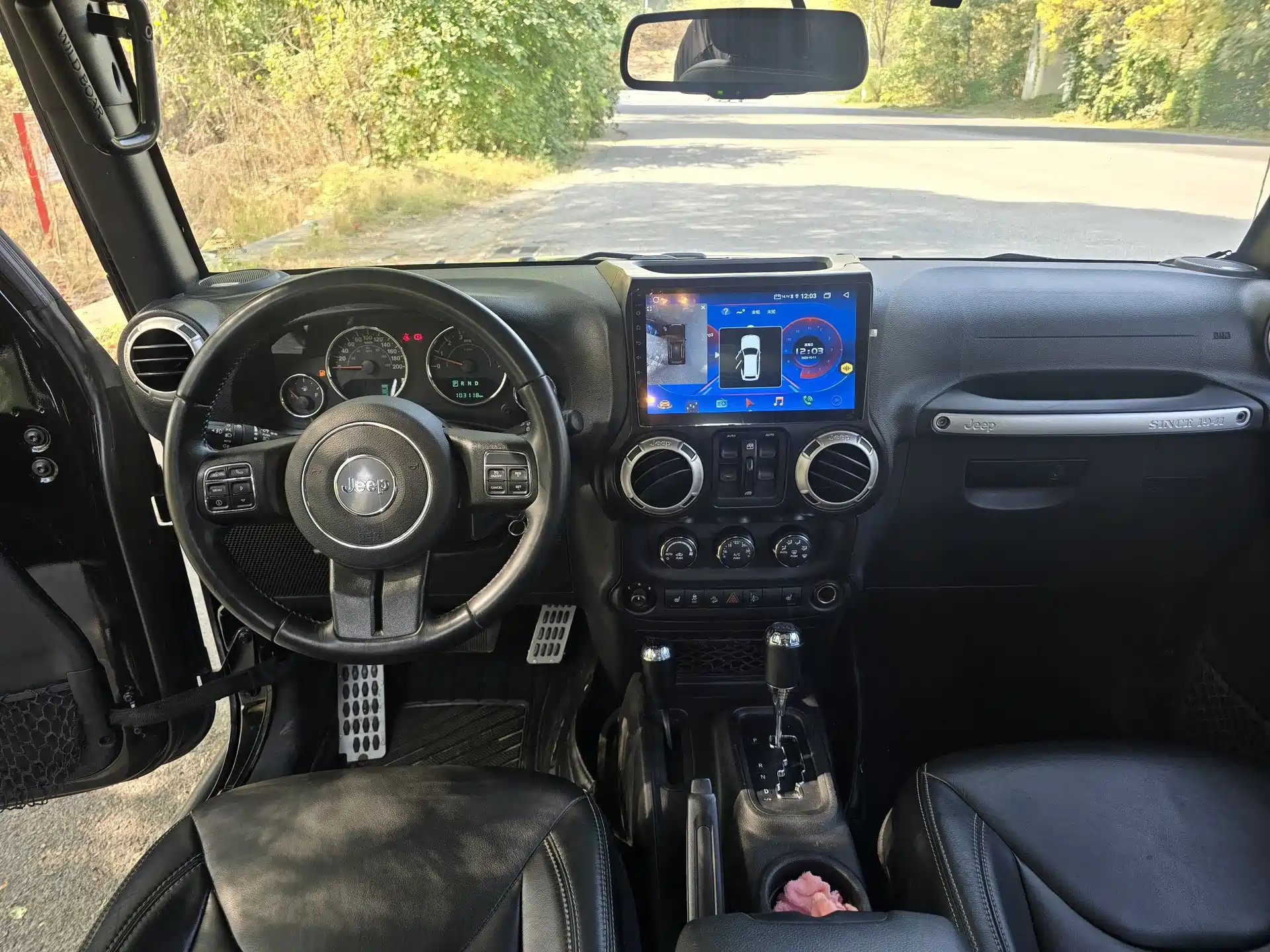 Photo 7 - Jeep Wrangler