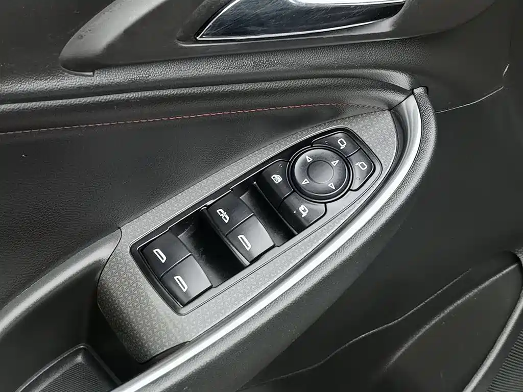 CHEVROLET MAI RUIBAO XL