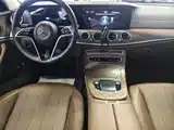 Фото 8 - Mercedes-Benz E-Class
