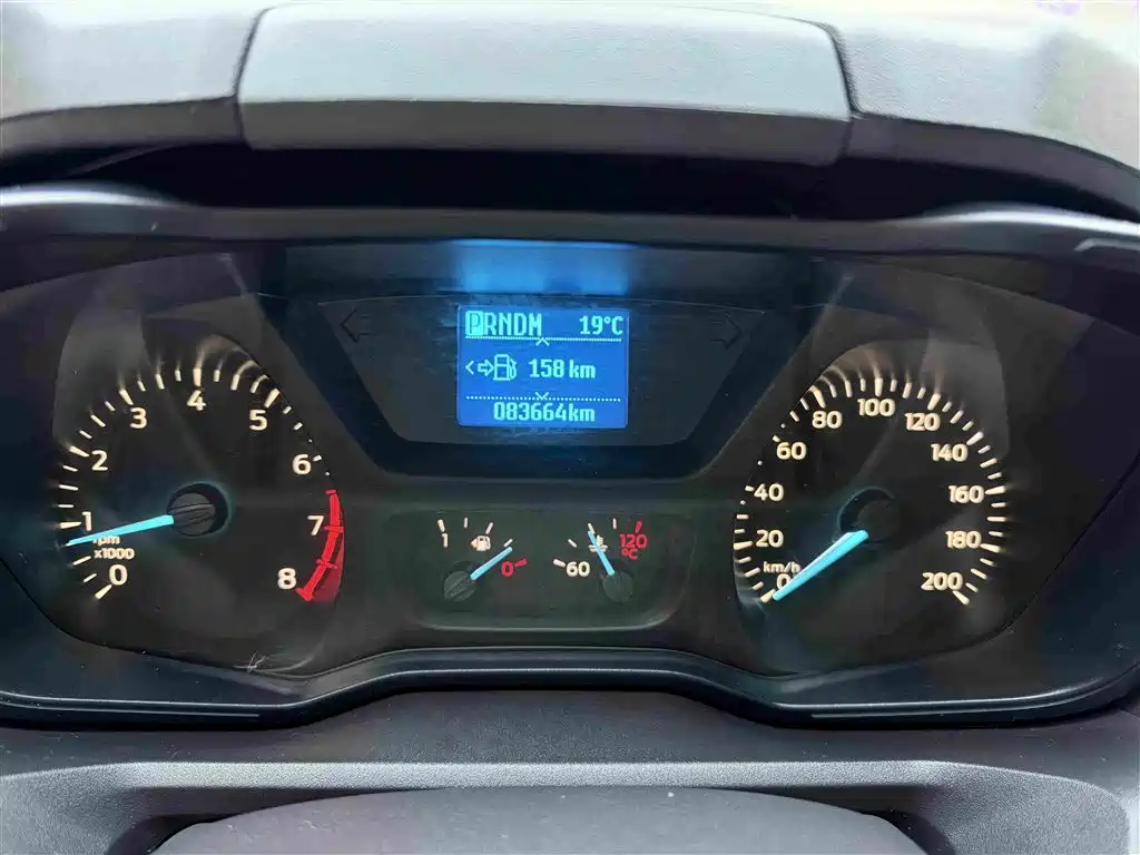 Photo 17 - Ford Tourneo