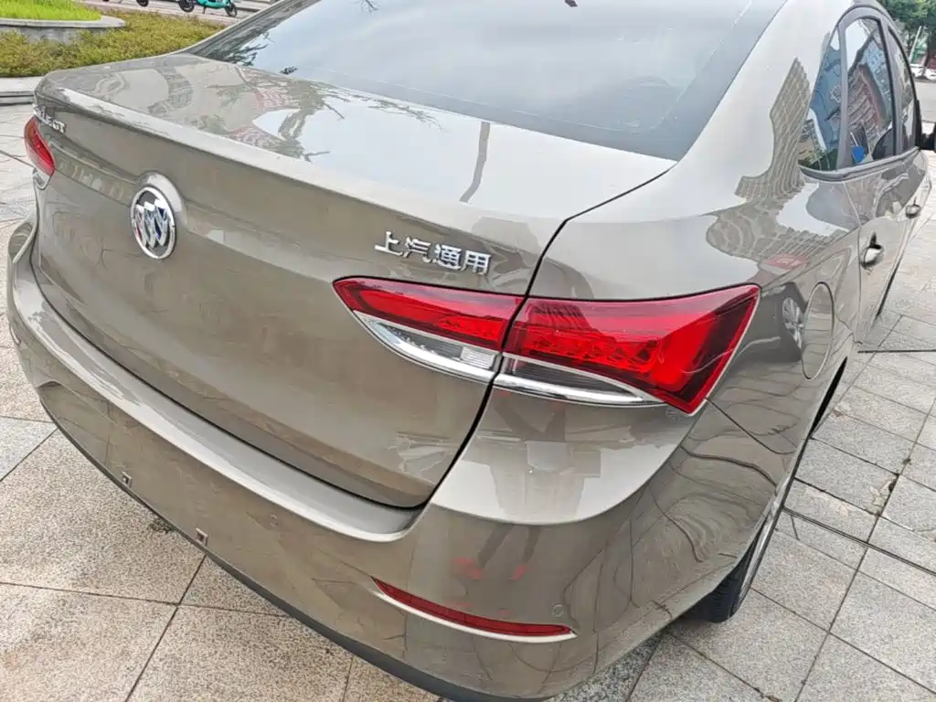 Фото 24 - Buick Excelle