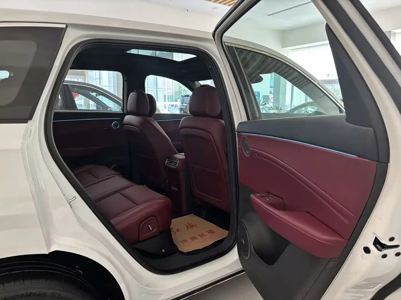 Hongqi HS6 PHEV 2026 2026 Model 220 Intelligent Hybrid Edition