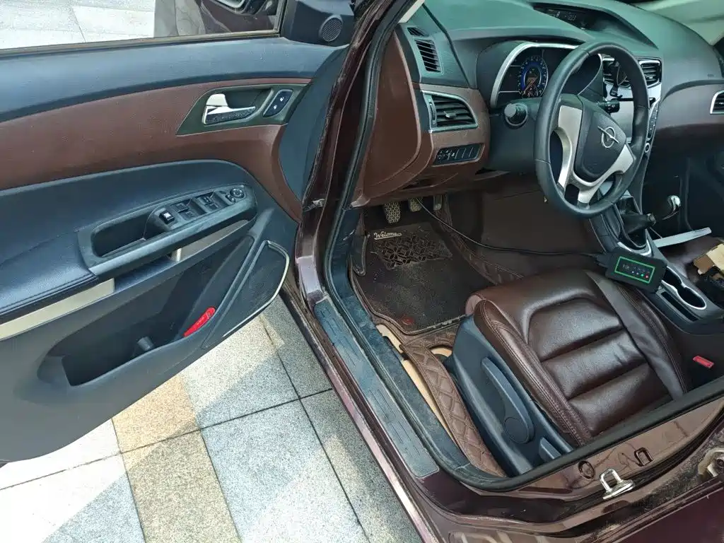 Haima V70 2017 2016 2.0L Manual Enjoyable Type 6-seater