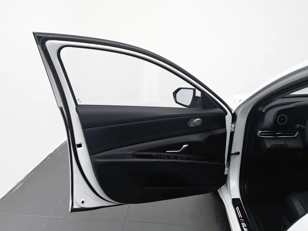 Hyundai Elantra, миниатюра 8