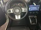 Фото 11 - Jeep Compass (Import)