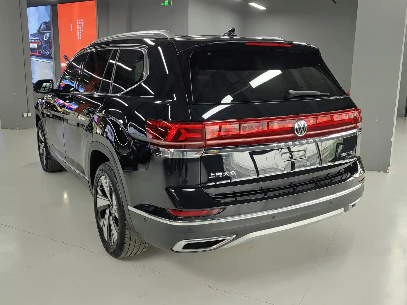 Volkswagen Teramont 2023 380TSI AWD Premium Luxury Edition фото 22