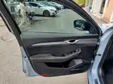 Фото 6 - Geely Preface