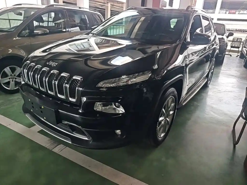 2015 Jeep Cherokee (Import)