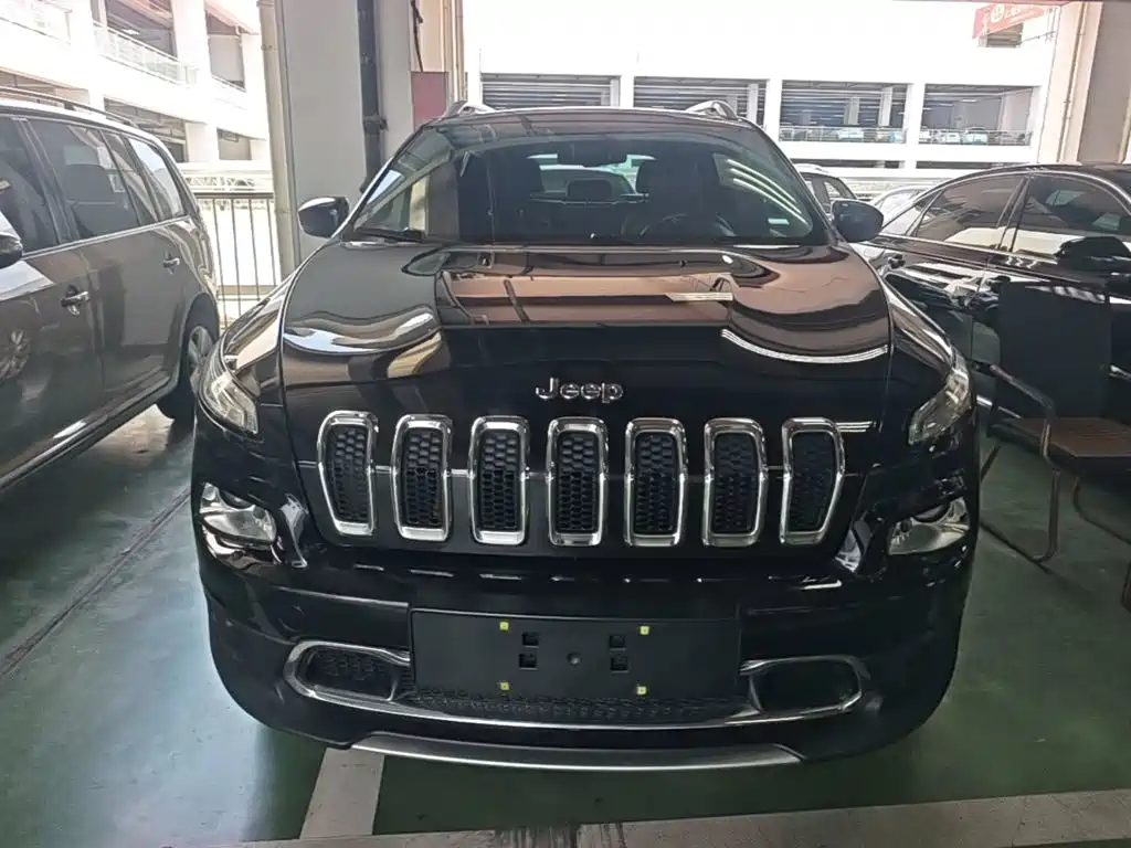 2015 Jeep Cherokee (Import)