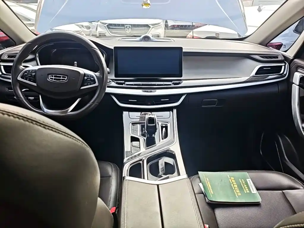 Фото 13 - Geely Jiaji
