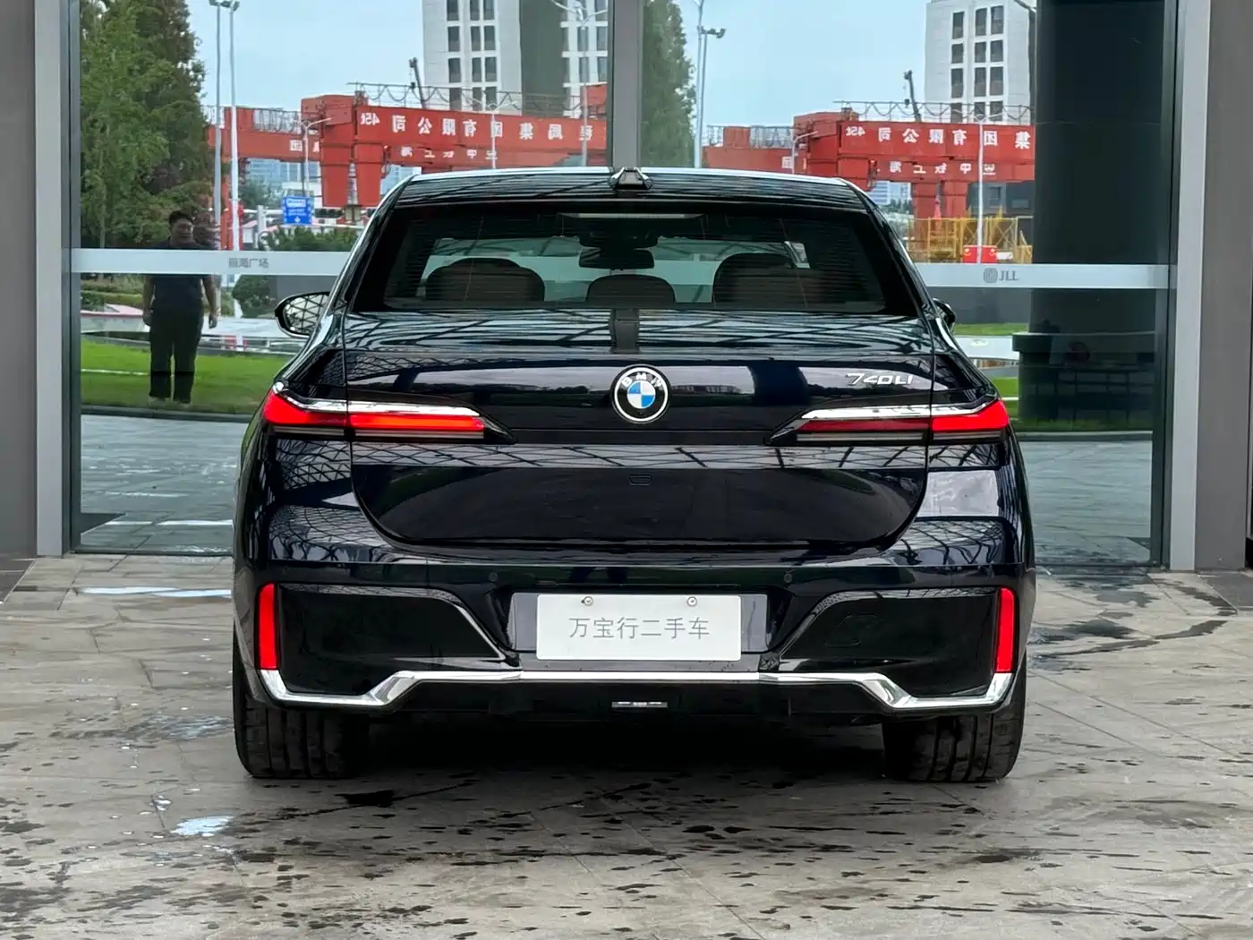 BMW 7 Series 2023 Facelift 740Li Exclusive M Sport Package фото 21
