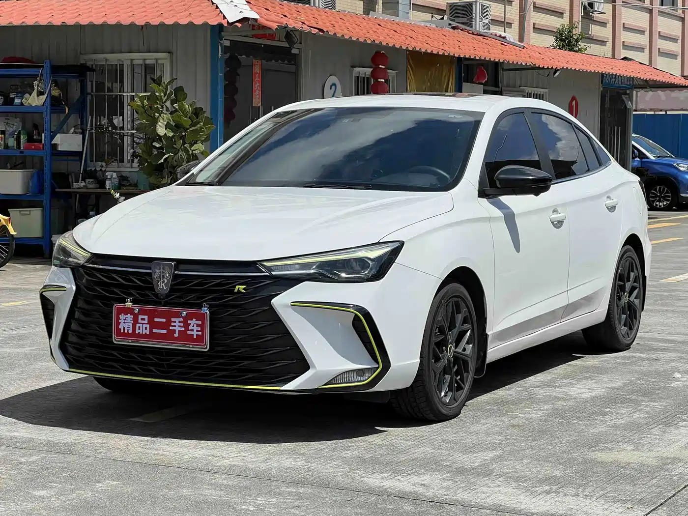 Фото 1 - Roewe i5