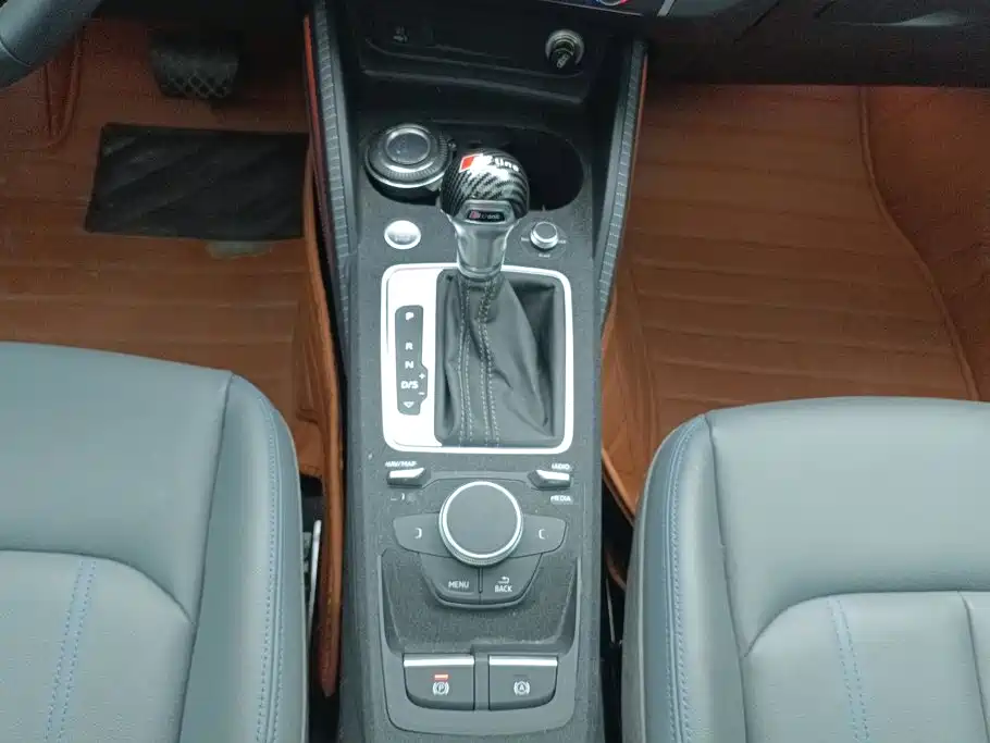 Audi Q2L 2025 2023 35TFSI Fashion Sport