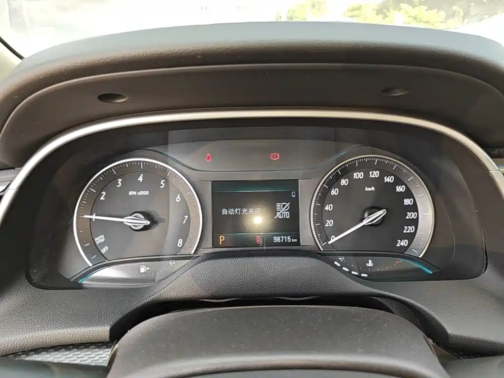 Фото 12 - Buick Excelle