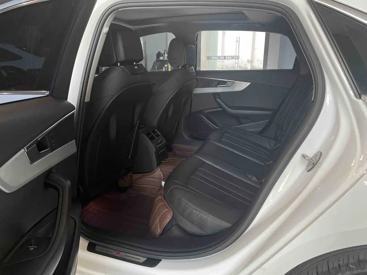 Audi A4L 2022 40 TFSI Luxury Dynamic фото 7