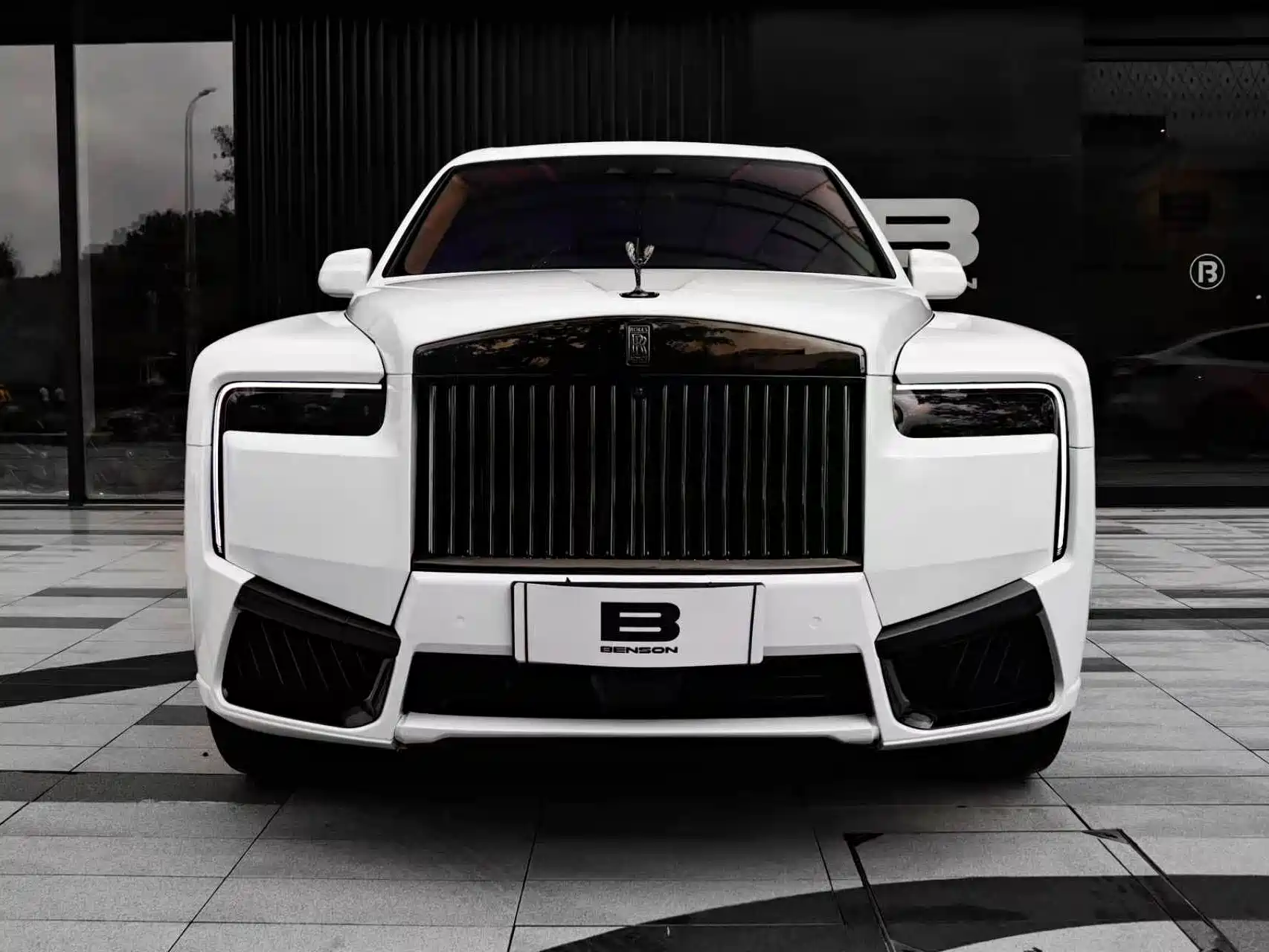 Фото 2 - Rolls-Royce Cullinan