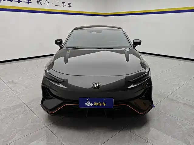 Changan UNI-V 2025 2.0T Sport Version — фото 2