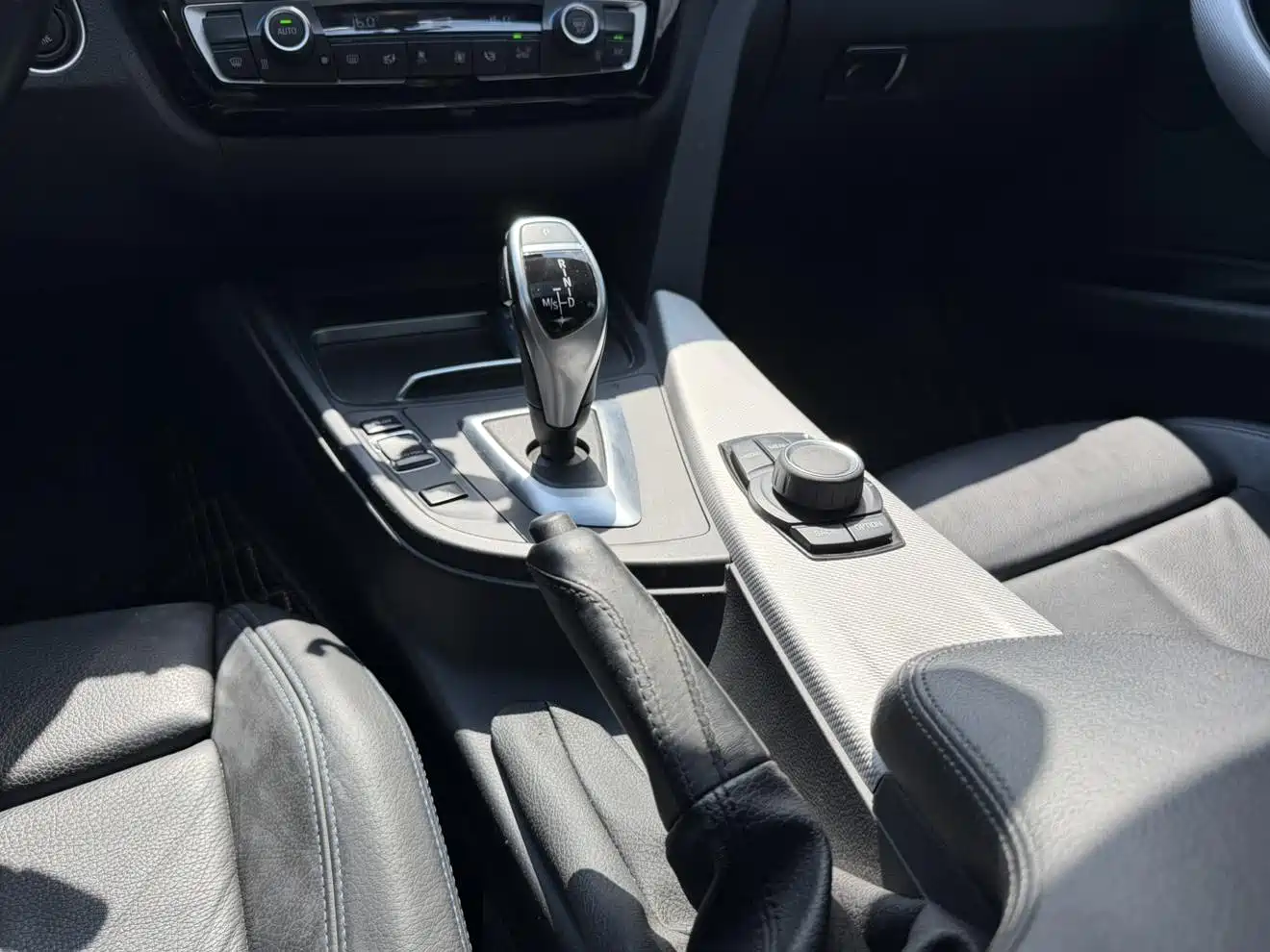 BMW 3 Series 2019 320i M Sport Package фото 11