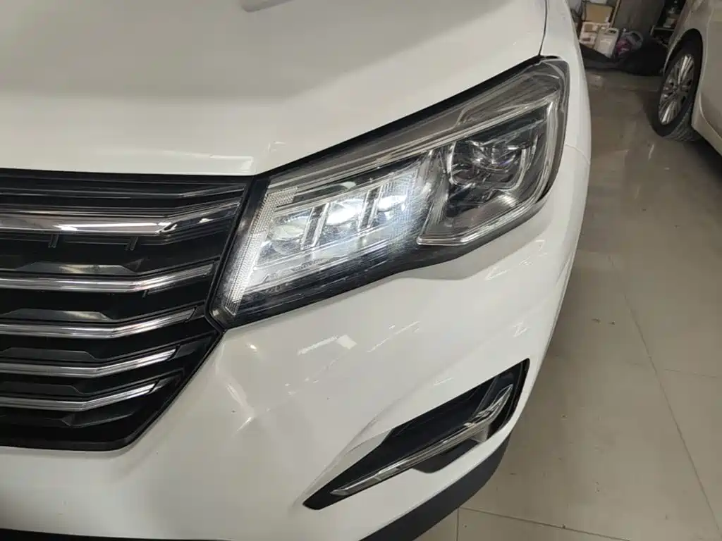 Фото 24 - Changan CS75