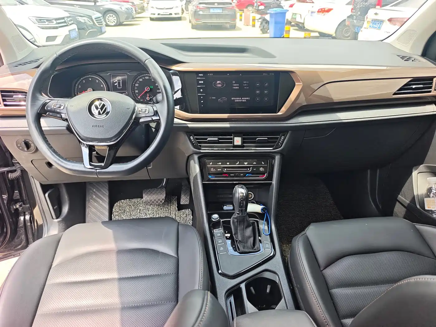 Volkswagen Tharu, миниатюра 5