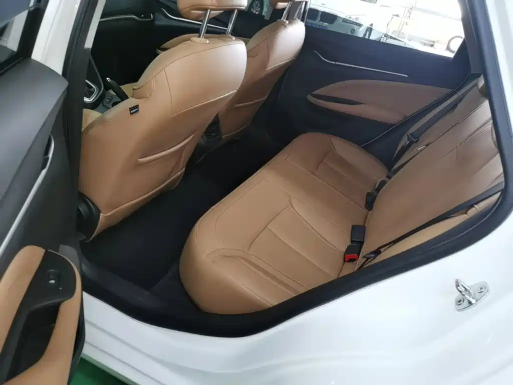 Photo 17 - Buick Excelle