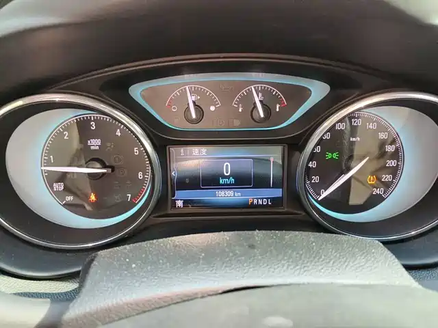 Buick Envision Plus 2017 20T 2WD Luxury — фото 4