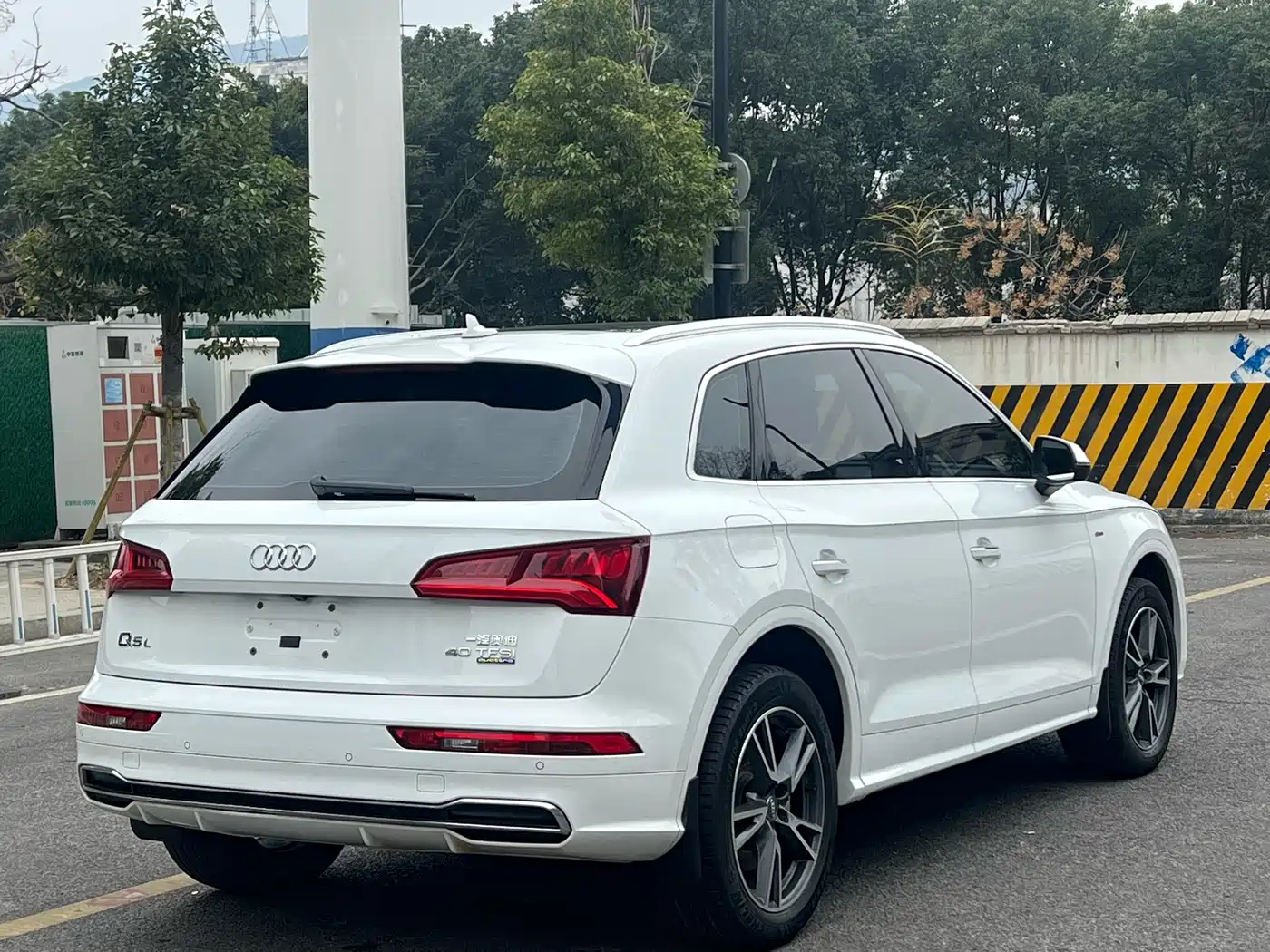 Audi Q5L 2020 40 TFSI Prestige Fashion фото 4