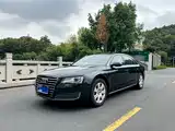 Фото 1 - Audi A8