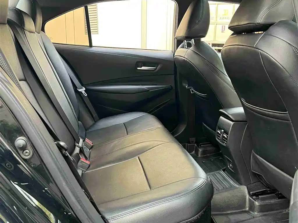 Toyota Levin 2021 Dual Engine 1.8H E-CVT Luxury Edition фото 10