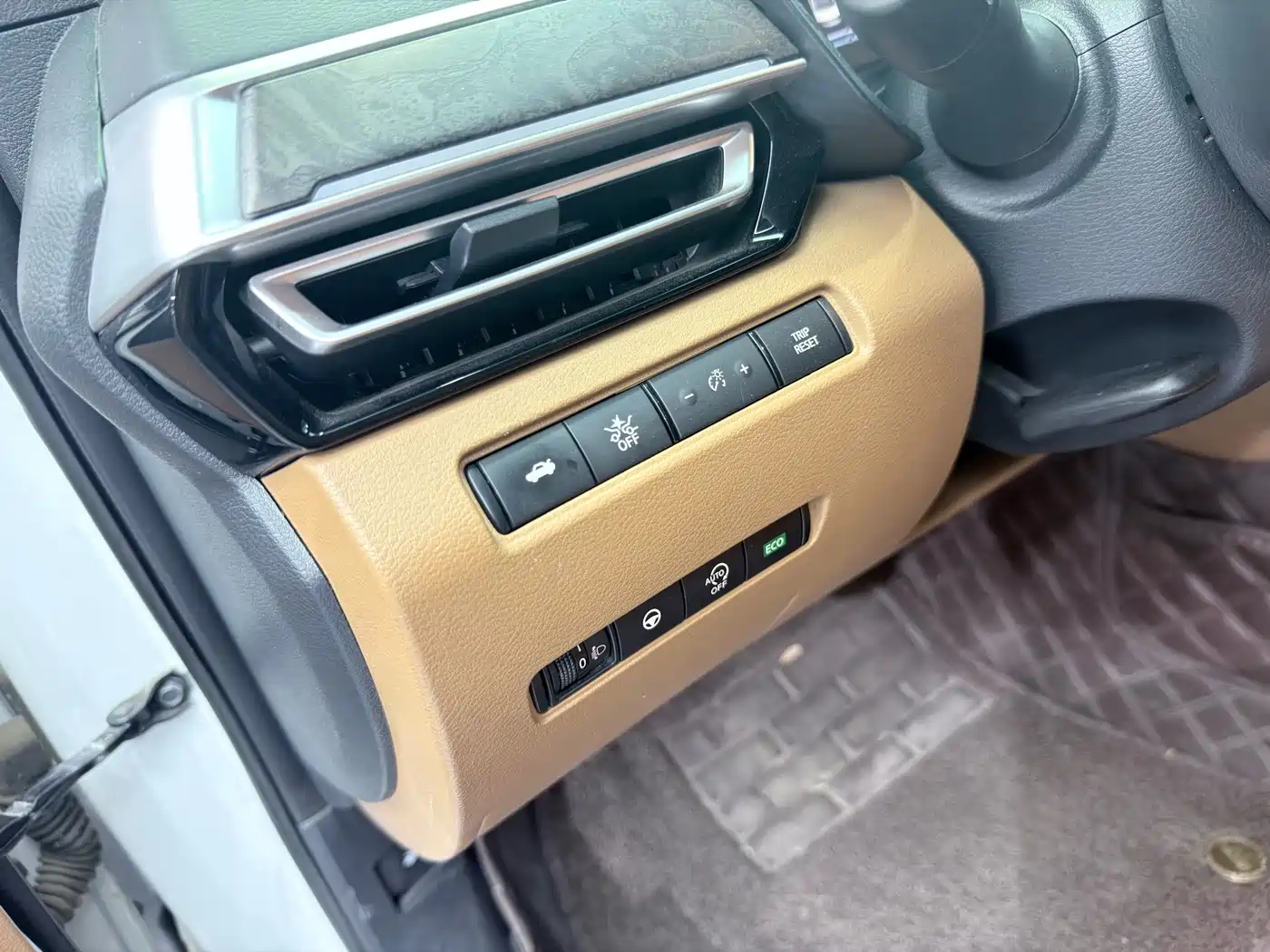 Nissan Teana 2025 2022 2.0L XL-Upr Premium Edition