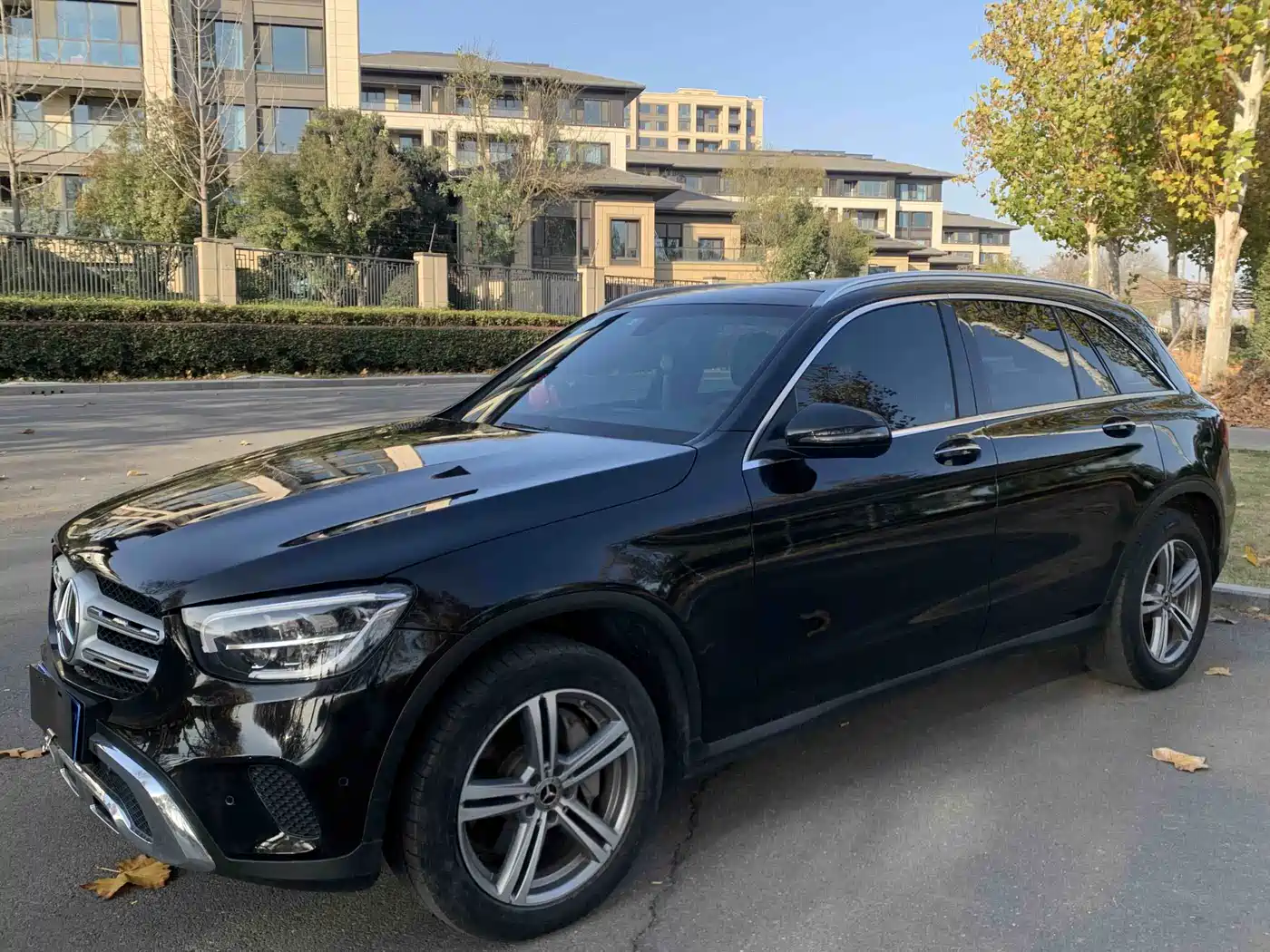 MERCEDES-BENZ GLC