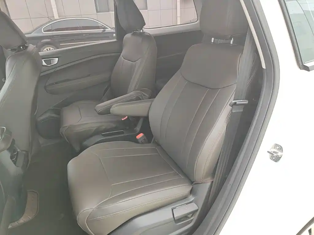 Wuling Motors Wuling Jiachen 2024 2022 1.5L Manual Joy Elite