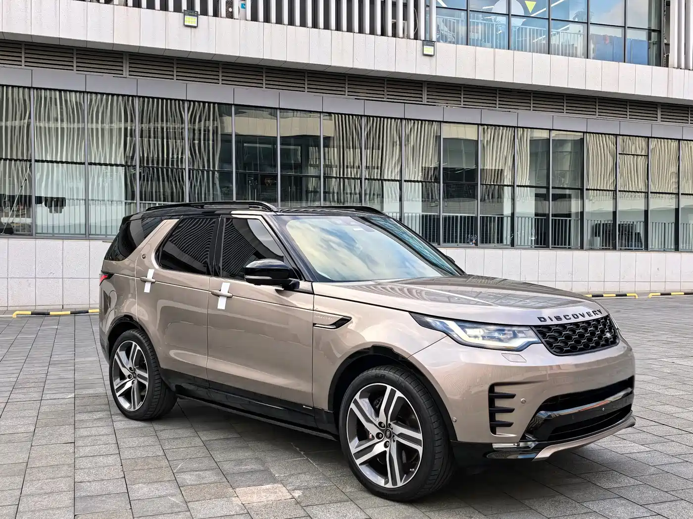 LAND ROVER DISCOVER