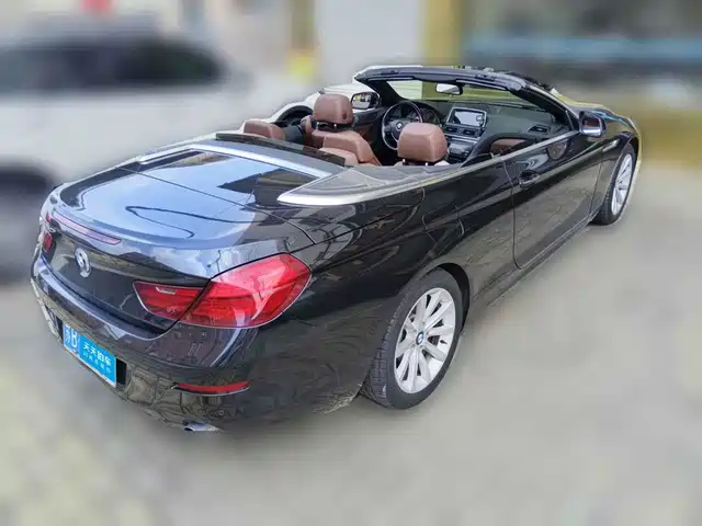 BMW 6 Series 2011 640i Convertible Coupe — фото 2
