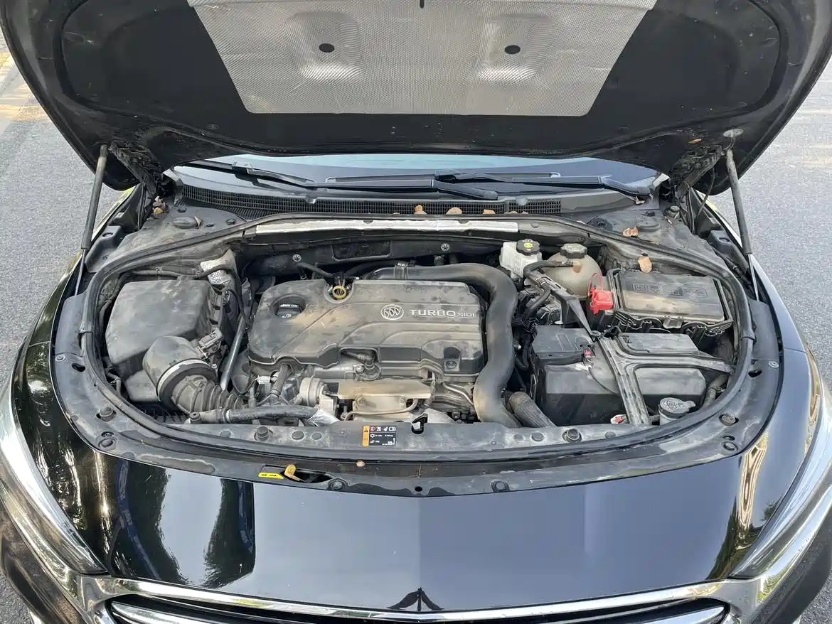 BUICK LACROSSE