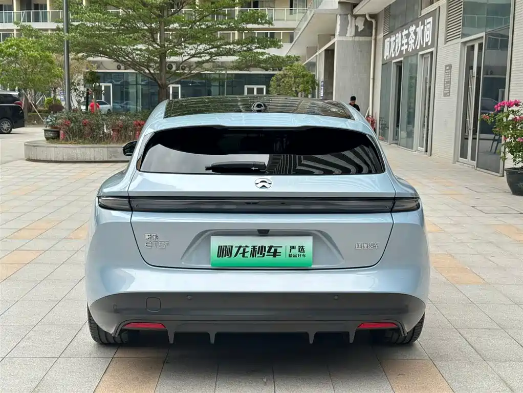 NIO NIO ET5T
