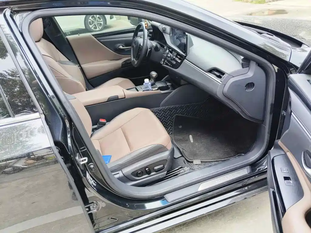 Lexus ES, миниатюра 13