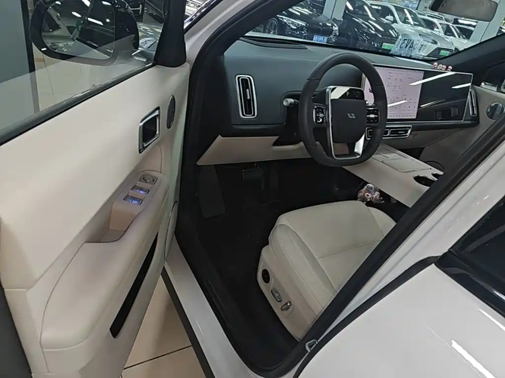 Li Auto L6 2026 2025 Pro Smart Renewal Edition