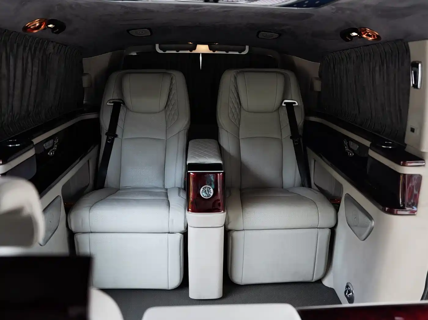 Mercedes-Benz Vito 2021 2.0T Business Edition 7-seater фото 16
