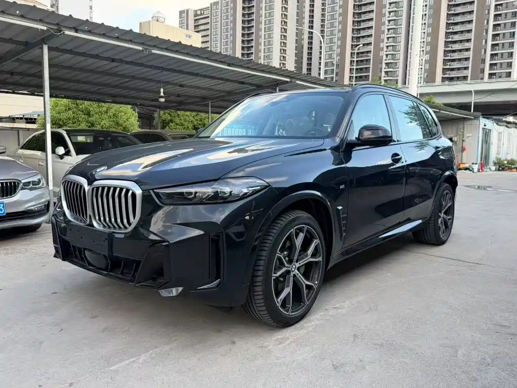 BMW X5 2026 2026 Facelift xDrive 30Li Exclusive M Sport Shadowline Package