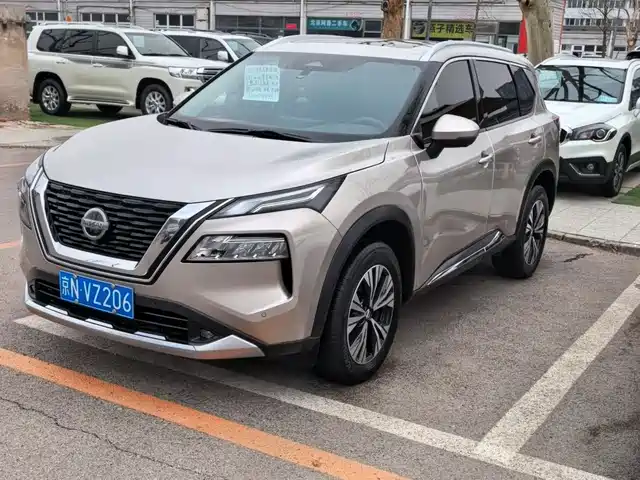 NISSAN QIJUN