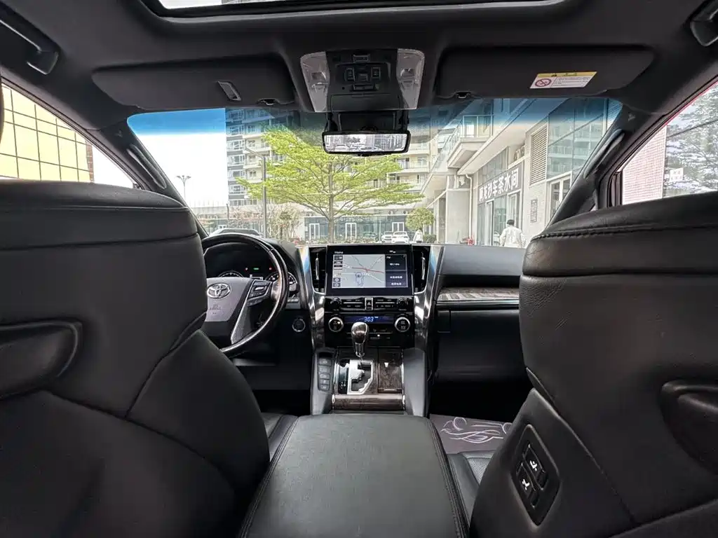 Toyota Vellfire 2020 Twin Engine 2.5L HV Premium Edition фото 20