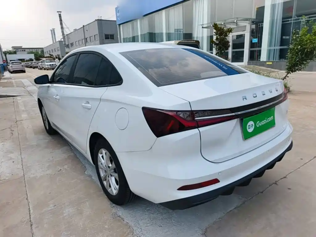 Roewe i5 2025 2026 1.5L Manual Comfort