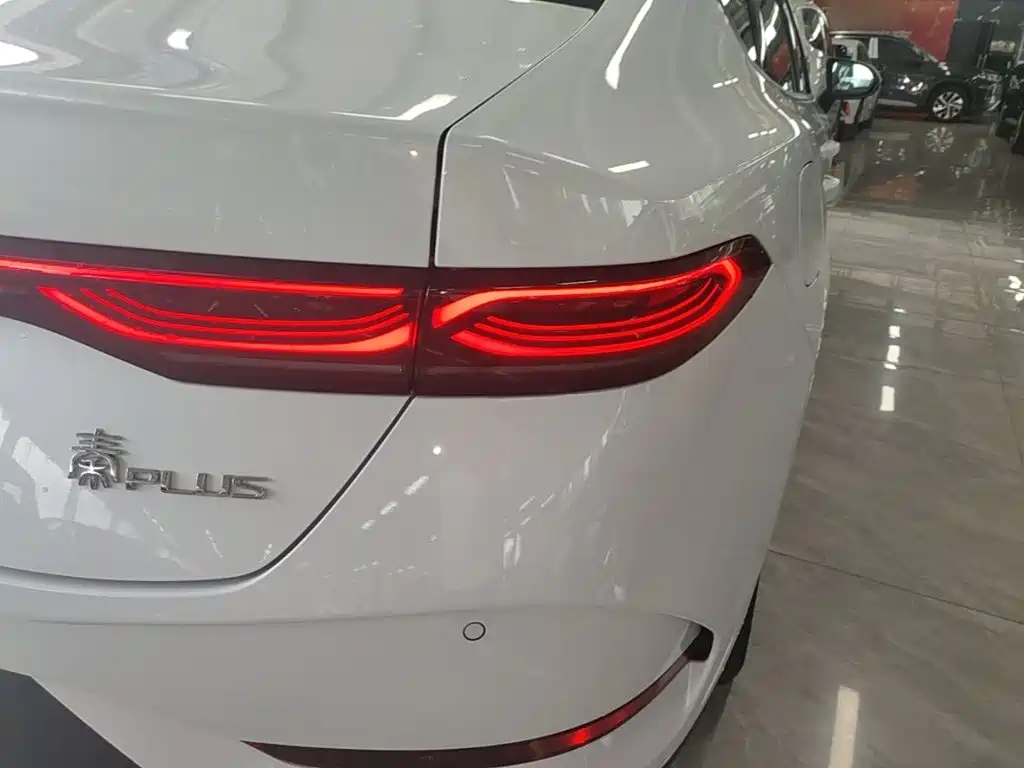 BYD Qin PLUS 2026 2026 DM-i Smart Edition 128KM Progressive
