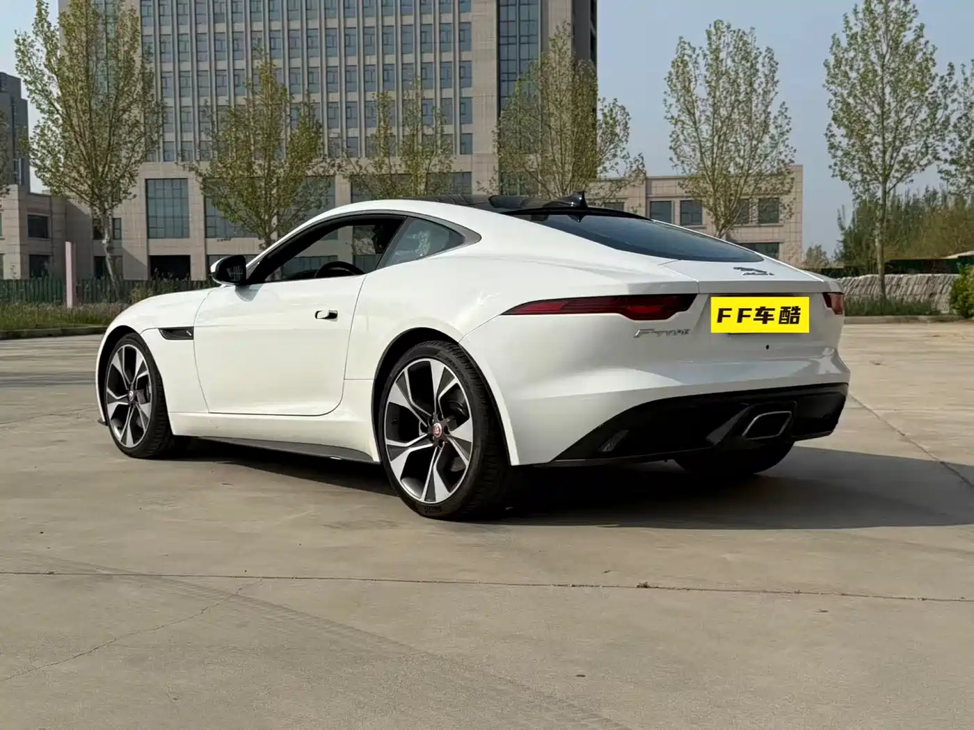 JAGUAR F TYPE