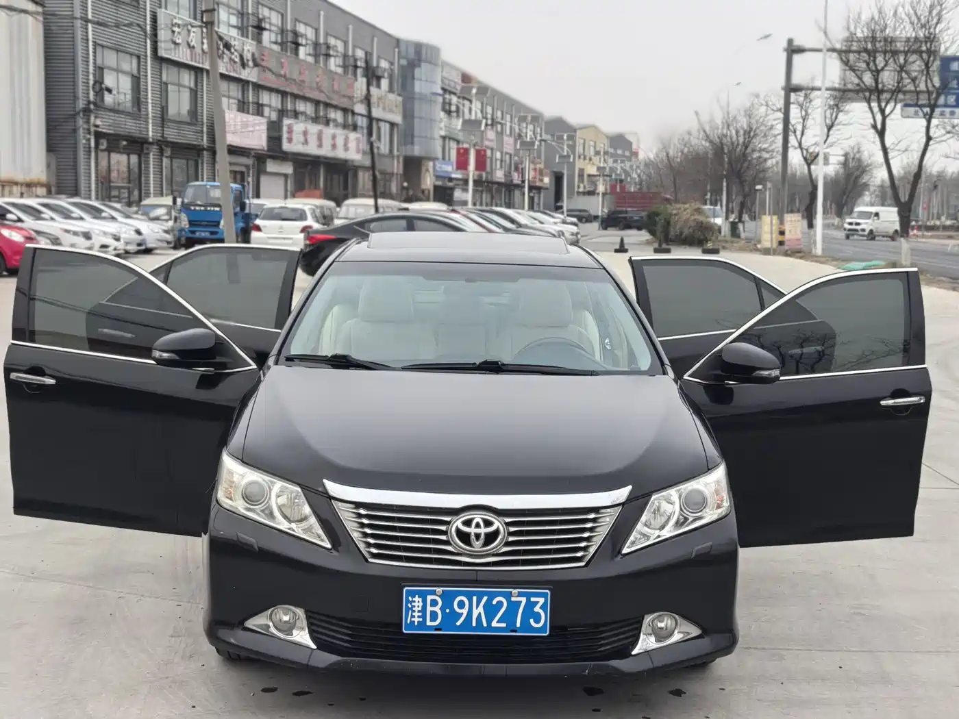 Toyota Camry 2012 2.5G Luxury Edition фото 4