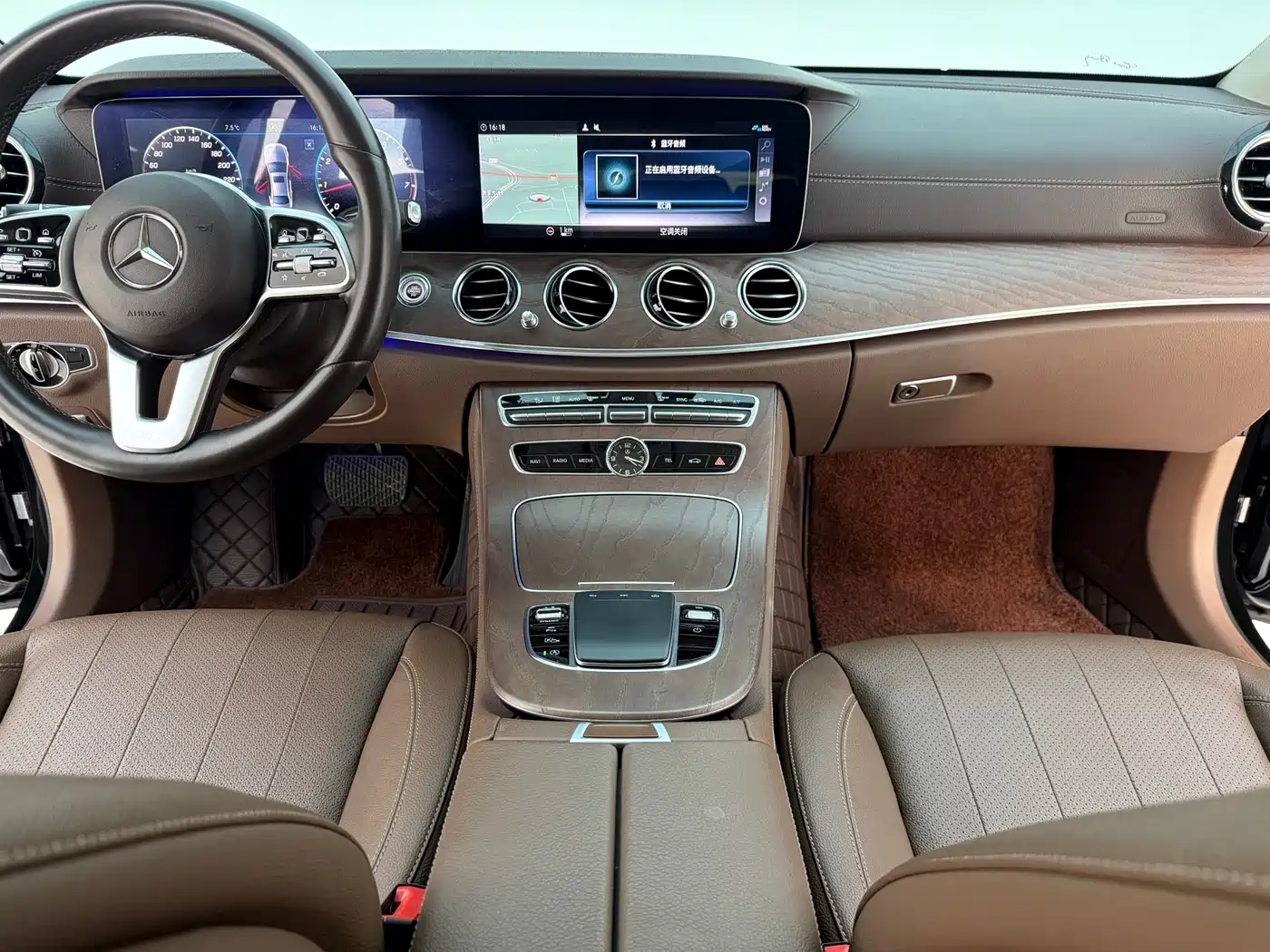 Mercedes-Benz E-Class 2020 E 300 L Fashion фото 12