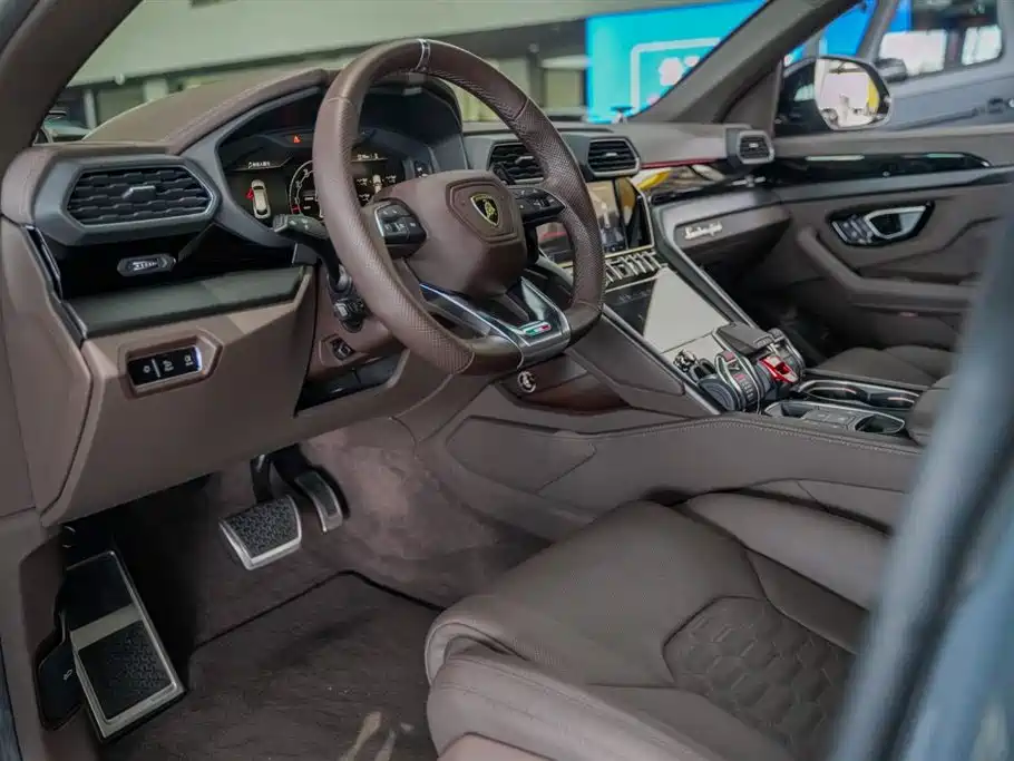 Lamborghini Urus 2024 2023 4.0T V8 S